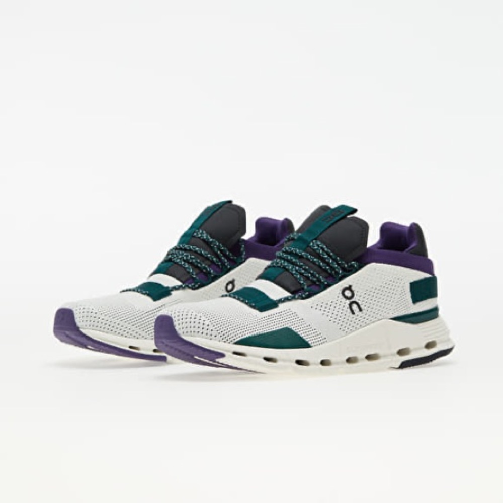 ON W CLOUDNOVA On Running Shoes
